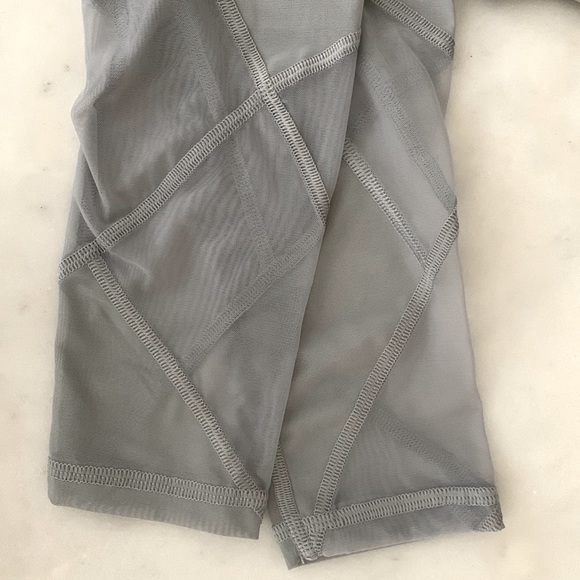 Victoria Sport Knockout Tights - Picture 4 of 4